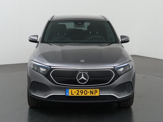 Mercedes-Benz EQA 250 Business Solution Luxury 67 kWh | Achteruitrijcamera | Dakrails | Stoelverwarming | Sfeerverlichting