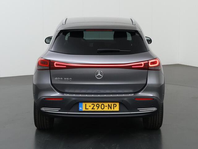 Mercedes-Benz EQA 250 Business Solution Luxury 67 kWh | Achteruitrijcamera | Dakrails | Stoelverwarming | Sfeerverlichting