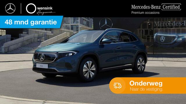 Mercedes-Benz EQA 250 Business Solution Luxury 67 kWh | Panoramadak | Trekhaak | Keyless | Stoelverwarming | Sfeerverlichting |