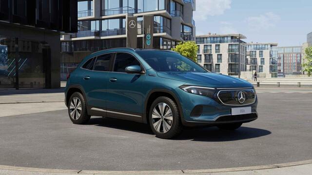 Mercedes-Benz EQA 250 Business Solution Luxury 67 kWh | Panoramadak | Trekhaak | Keyless | Stoelverwarming | Sfeerverlichting |