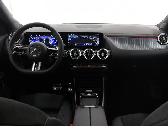 Mercedes-Benz EQA 250+ AMG Line 71 kWh | Premium Pakket | Panorama-schuifdak | Keyless GO | Apple Carplay/Android Auto |