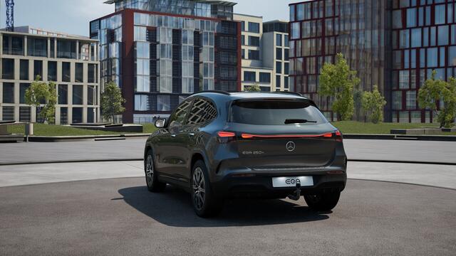Mercedes-Benz EQA 250+ Business Solution AMG 71 kWh | Trekhaak | Nightpakket | Premium pakket | Parkeerpakket met 360°-camera | KEYLESS-GO comfort pakket | EASY PACK achterklep | Head-up display | Dodehoekassistent |