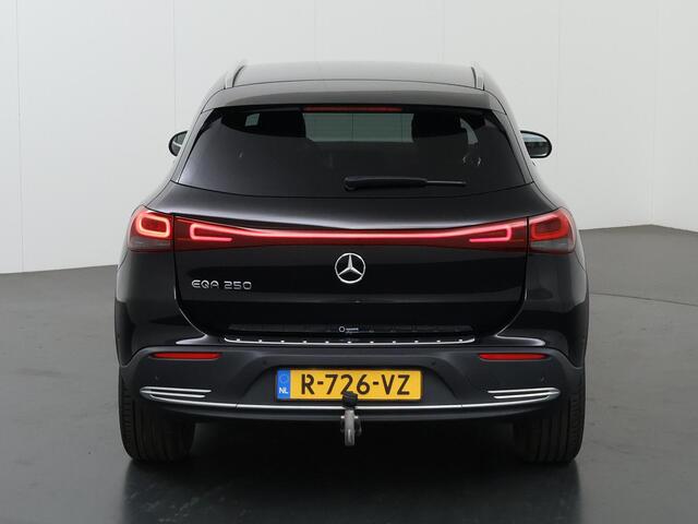 Mercedes-Benz EQA 250 Luxury Line 67 kWh | Trekhaak | Sfeerverlichting |