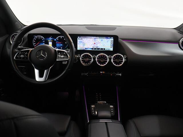 Mercedes-Benz EQA 250 Luxury Line 67 kWh | Trekhaak | Sfeerverlichting |