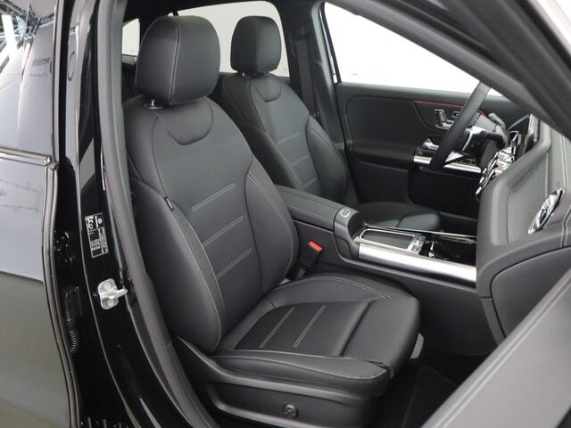 Mercedes-Benz EQA 300 4MATIC AMG Line | Premium pakket | Trekhaak | Lederen bekleding | Stoel + Stuurverwarming |