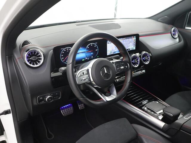 Mercedes-Benz EQA 250 Business Solution AMG 67 kWh | Keyless | Achteruitrijcamera | Stoelverwarming |