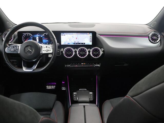 Mercedes-Benz EQA 250 Business Solution AMG 67 kWh | Keyless | Achteruitrijcamera | Stoelverwarming |