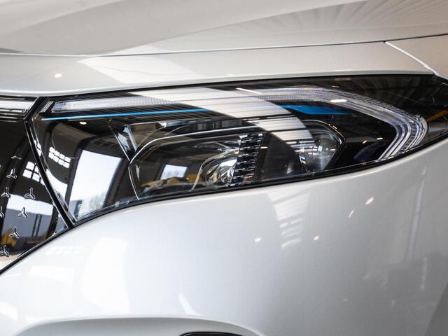 Mercedes-Benz EQA 250+ Luxury Line 71 kWh Panorama dak | Trekhaak