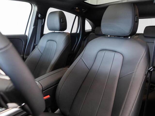 Mercedes-Benz EQA 250+ Luxury Line 71 kWh Panorama dak | Trekhaak