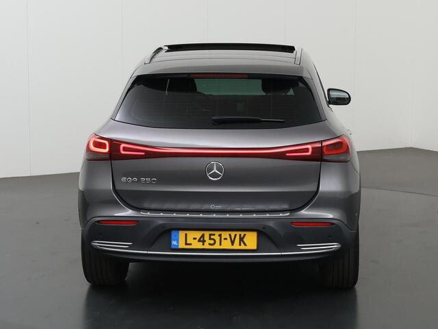 Mercedes-Benz EQA 250 Business Solution Luxury 67 kWh | Panoramadak | Keyless | Memory | 360 graden camera | Stoelverwarming |