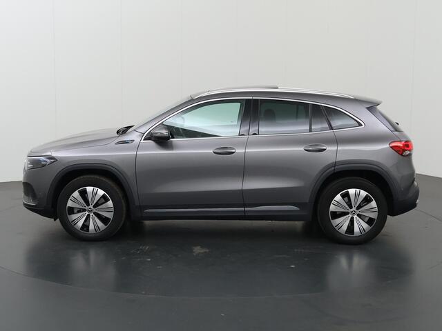 Mercedes-Benz EQA 250 Business Solution Luxury 67 kWh | Panoramadak | Keyless | Memory | 360 graden camera | Stoelverwarming |