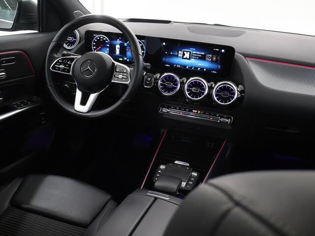 Mercedes-Benz EQA 250 Business Solution Luxury 67 kWh | Panoramadak | Keyless | Memory | 360 graden camera | Stoelverwarming |