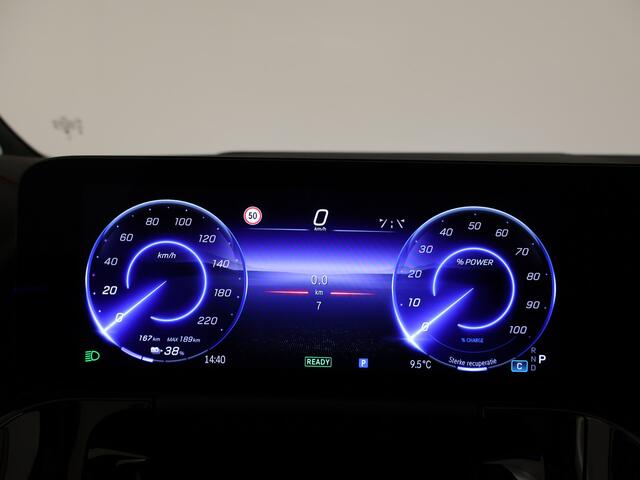Mercedes-Benz EQA 250+ AMG Line LIMITED 71 kWh | Nightpakket | Premium pakket | Winter pakket | Dodehoekassistent | Parkeerpakket met 360°-camera | GUARD 360° Voertuigbescherming Plus | Burmester Surround Sound systeem | EASY PACK achterklep |