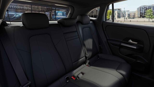 Mercedes-Benz EQA 250 67 kWh | Augmented reality | Apple carplay | Elektrische achterklep |