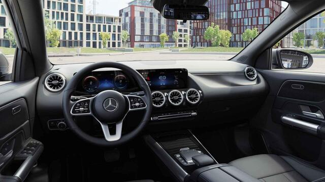 Mercedes-Benz EQA 250 67 kWh | Augmented reality | Apple carplay | Elektrische achterklep |