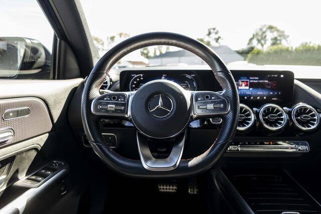 Mercedes-Benz EQA 250 AMG Line 67 kWh | Night | Distronic | Memory | 20"