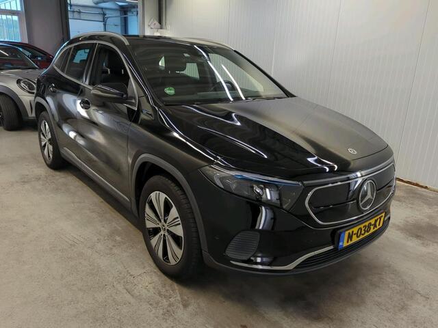 Mercedes-Benz EQA 250 Business Sol. Luxury 67 kWh | Navi | Camera | Sfeer Verlichting |