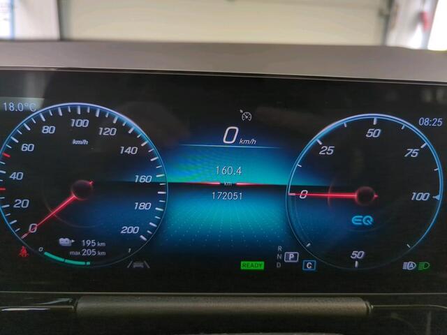Mercedes-Benz EQA 250 Business Sol. Luxury 67 kWh | Navi | Camera | Sfeer Verlichting |