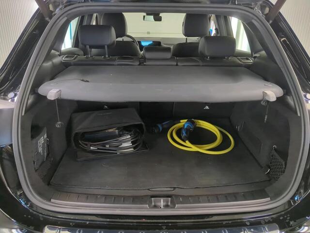 Mercedes-Benz EQA 250 Business Sol. Luxury 67 kWh | Navi | Camera | Sfeer Verlichting |