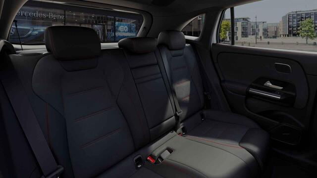 Mercedes-Benz EQA 250 Business Solution AMG 67 kWh | Panoramadak | Keyless | 360 graden camera | Night | Memory | Headup | Stoelverwarming | Sfeerverlichting |