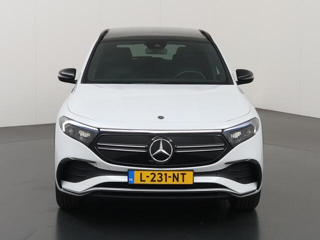 Mercedes-Benz EQA 250 Business Solution AMG 67 kWh | Night | Panoramadak | Stoelverwarming | Sfeerverlichting | Achteruitrijcamera |