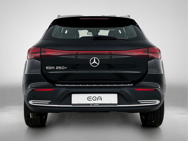 Mercedes-Benz EQA 250+ Business Solution Luxury 71 kWh | Trekhaak | GUARD 360° Voertuigbescherming Plus | Parkeerpakket met achteruitrijcamera | USB pakket plus | EASY PACK achterklep | Dodehoekassistent | Stoelverwarming voor |