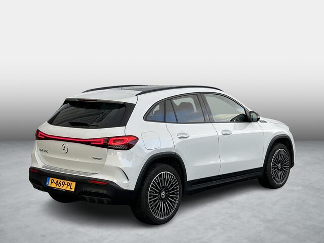 Mercedes-Benz EQA 300 4MATIC AMG Line | Zwart Leder | Panoramadak |