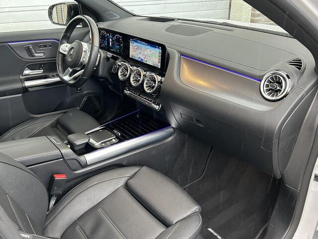 Mercedes-Benz EQA 300 4MATIC AMG Line | Zwart Leder | Panoramadak |