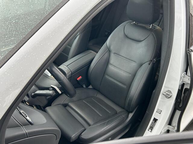 Mercedes-Benz EQA 300 4MATIC AMG Line | Zwart Leder | Panoramadak |