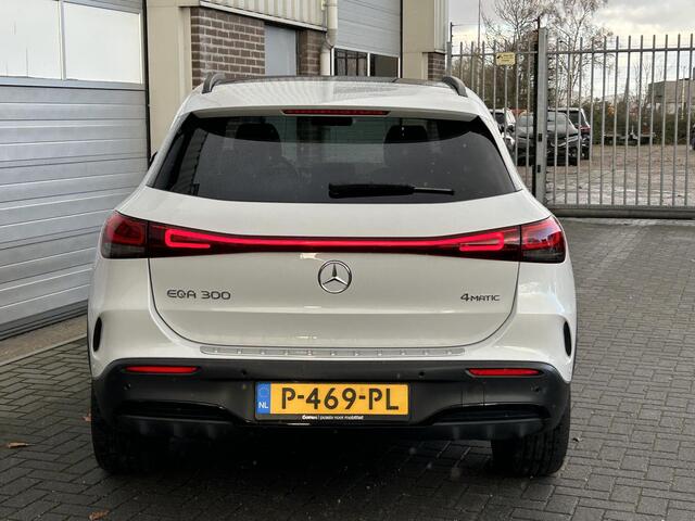 Mercedes-Benz EQA 300 4MATIC AMG Line | Zwart Leder | Panoramadak |