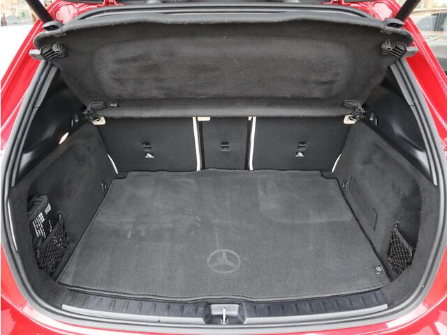 Mercedes-Benz EQA 250+ Luxury Line 71 kWh