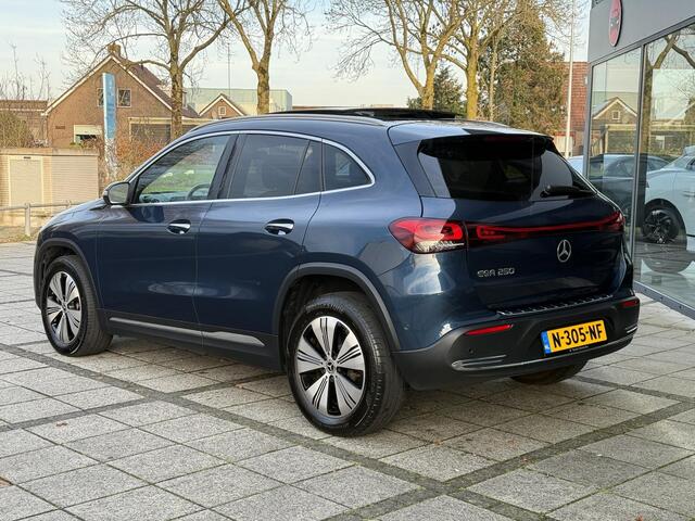 Mercedes-Benz EQA 250 Business Sol. Luxury 67 kWh | Panorama | Memory | Sfeer Verlichting | 360 Camera |