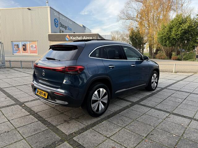 Mercedes-Benz EQA 250 Business Sol. Luxury 67 kWh | Panorama | Memory | Sfeer Verlichting | 360 Camera |