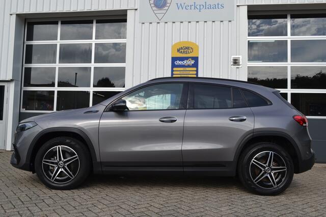 Mercedes-Benz EQA 250 Bns Sol. AMG