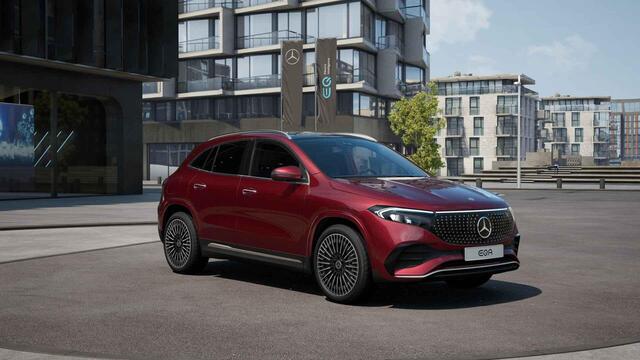 Mercedes-Benz EQA 250+ Business Solution AMG 71 kWh | Panoramaschuifdak | Leder | Head-up | Burmester | Winterpakket | Trekhaak |