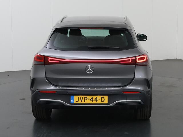 Mercedes-Benz EQA 250 67 kWh | AMG | Stoelverwarming | Sfeerverlichting | Achteruitrijcamera |