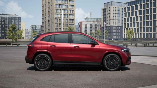 Mercedes-Benz EQA 250+ Business Solution AMG 71 kWh | Panoramaschuifdak | Head-up | Burmester | Winterpakket |