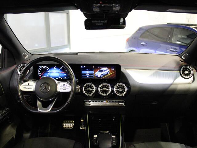 Mercedes-Benz EQA 250 Business Solution AMG 67 kWh Panorama dak