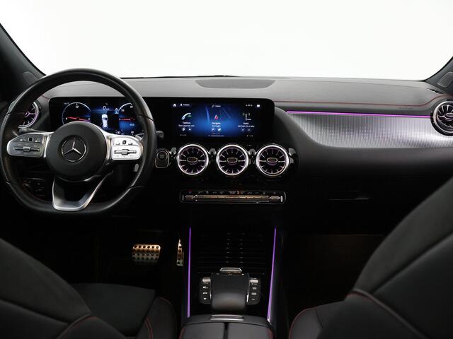 Mercedes-Benz EQA 250+ AMG Line 71 kWh | Night | Panoramadak | Sfeerverlichting | Draadloos telefoonladen | Stoelverwarming |