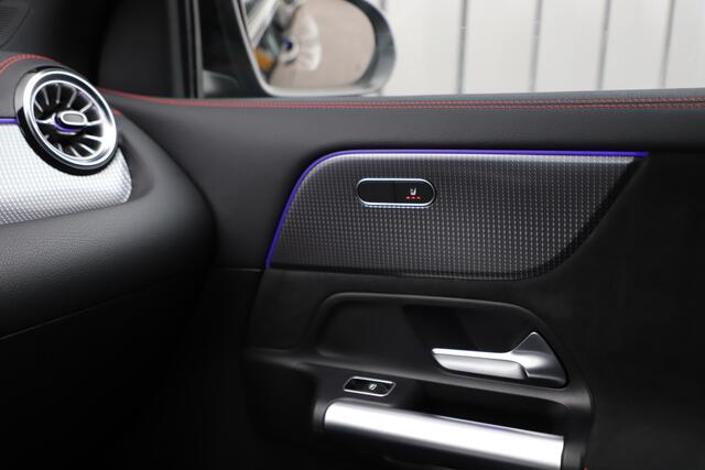 Mercedes-Benz EQA 250 AMG 67 kWh | 190PK | Led | Sfeerverlichting | Widescreen | Clima | Stoelverwarming | Elek. Kofferklep | Standkachel | 2023.