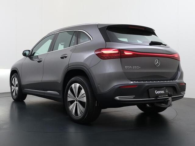 Mercedes-Benz EQA 250+ Business Solution | Progressive Advanced Pakket | Trekhaak | DISTRONIC Afstandsassistent | Dodehoekassistent | Adaptieve Grootlichtassistent | LED Koplampen | Stoelverwarming | Sfeerverlichting | Elektrische Achterklep | Elektrisch Inklapbare Buiten