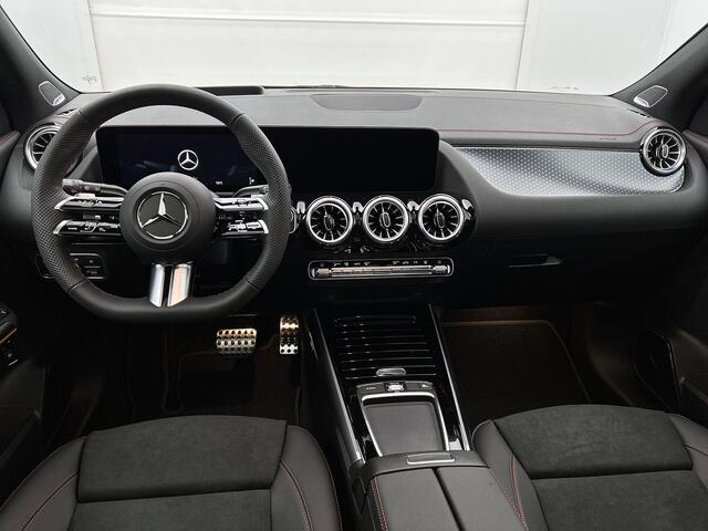 Mercedes-Benz EQA 250+ Business Solution AMG 71 kWh | Trekhaak | Nightpakket | GUARD 360° Voertuigbescherming Plus | Smartphone integratie | Burmester® 3D sound systeem | 360° camera | Head-up display |