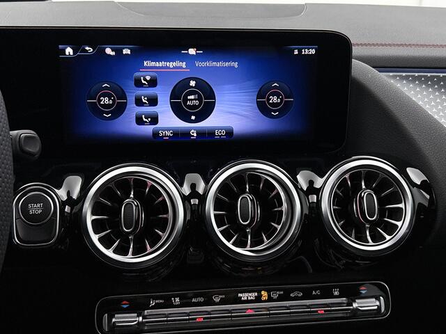 Mercedes-Benz EQA 250+ Business Solution AMG 71 kWh | Trekhaak | Nightpakket | GUARD 360° Voertuigbescherming Plus | Memorypakket | Panoramaschuifdak | Head-up display | 360° camera | Burmester® 3D sound systeem |