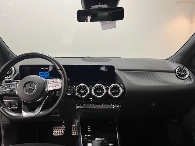 Mercedes-Benz EQA 250 AMG Line 67 kWh | Panorama schuif/kanteldak | Stoelverwarming | Camera 360 | Nachtpakket | Actieve Parkeerhulp