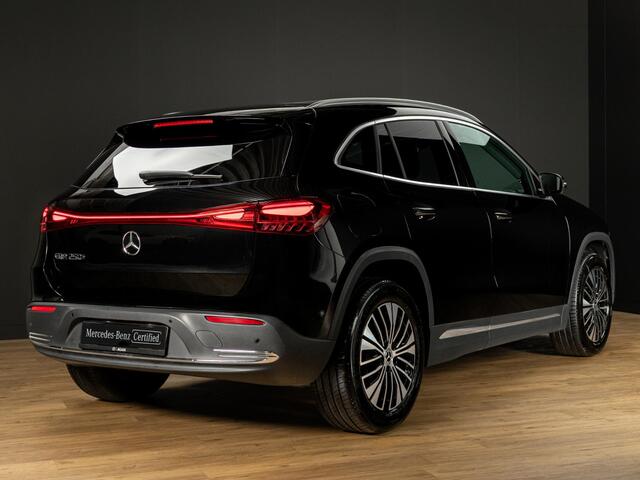 Mercedes-Benz EQA 250+ Business Line LIMITED 71 kWh Panorama dak