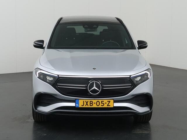 Mercedes-Benz EQA 250+ AMG Line 71 kWh | Panoramadak | Premium pakket | Advanced audio | Draadloos telefoonladen |