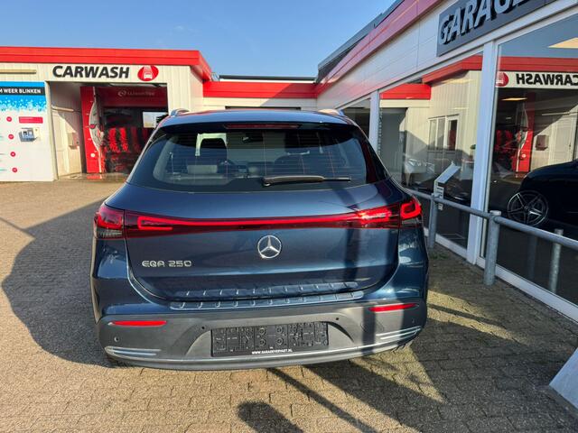 Mercedes-Benz EQA 250 Business Solution Luxury 67 kWh