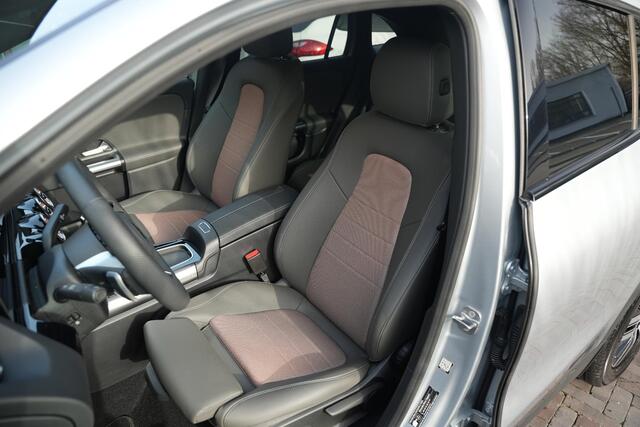 Mercedes-Benz EQA 250+ Business Solution 71 kWh Adapt. Cruise Keyless DAB+ Leer Nieuwstaat!