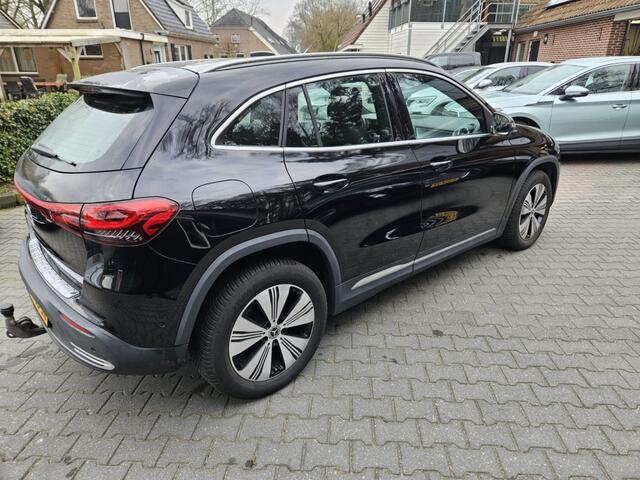 Mercedes-Benz EQA 250 Business Solution luxury 67KWh 190PK