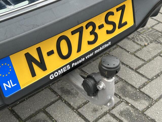 Mercedes-Benz EQA 350 4MATIC AMG | Trekhaak | Rijssistentiepak |